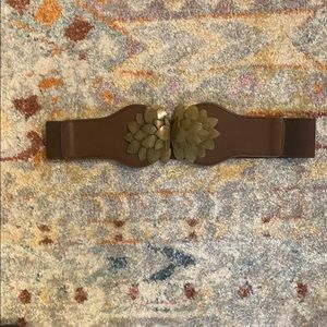 Stylish around the waist belt